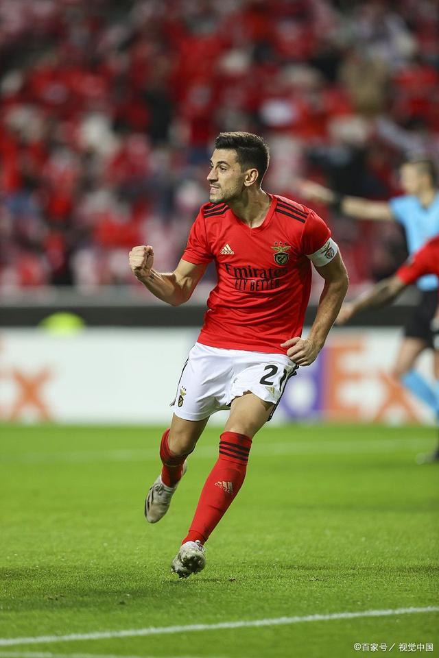 九游体育-今夜体能课后，本菲卡再遭质疑备战社区盾，话题不断，数据趋势出现新变化(旧账重提是因为它从未被原谅)