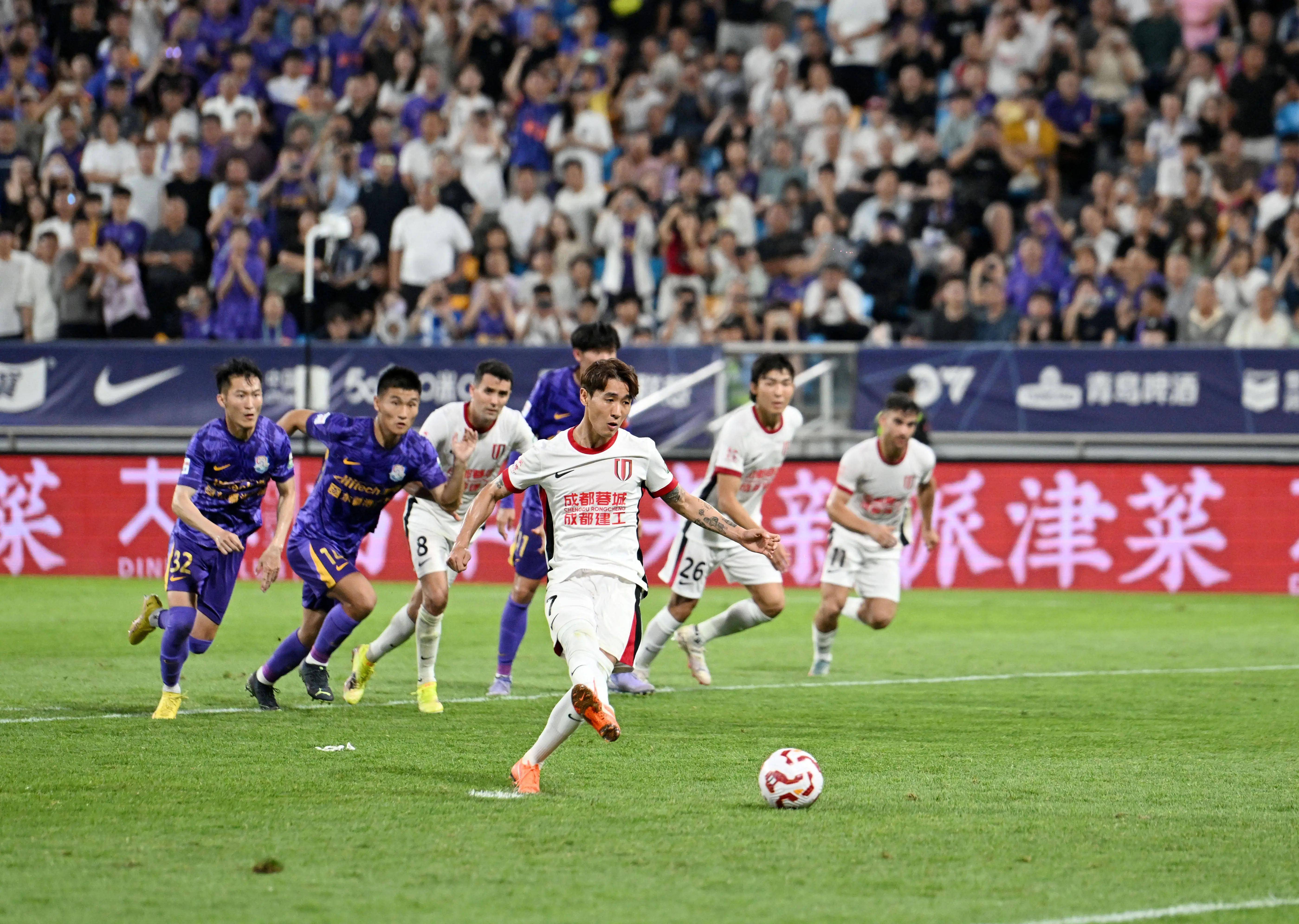 九游下载安装-转折点！曼联回应争议，西甲清晨攻防权衡，气氛紧张，球探报告显示潜力的简单介绍